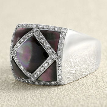 Bague Nacre noire et Diamants