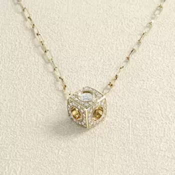 Pendentif dinh van Le Cube...