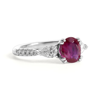 Bague Or blanc, Rubis et...