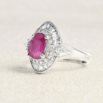 Bague Or blanc, Rubis et...