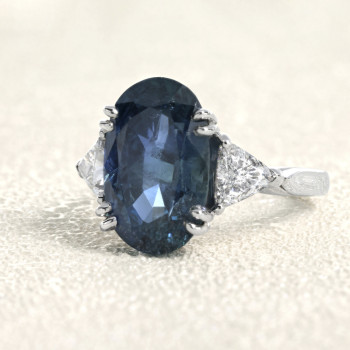 Bague Or blanc, Saphir et...